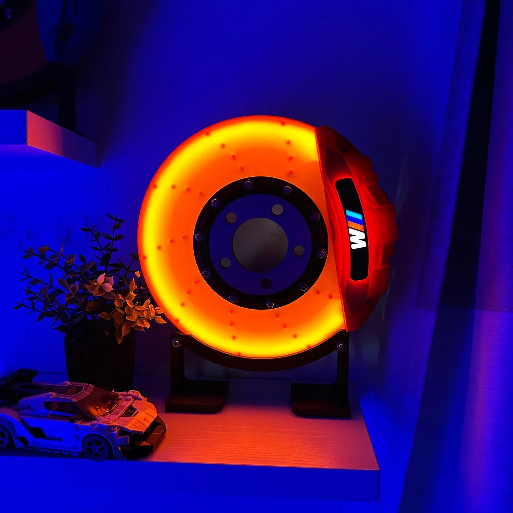 BrakeLamp | Lampe Inspirée des freins des véritables voitures de sport